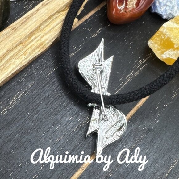 Silver vintage bow brooch and medallion black rope necklace choker - Picture 3 of 3